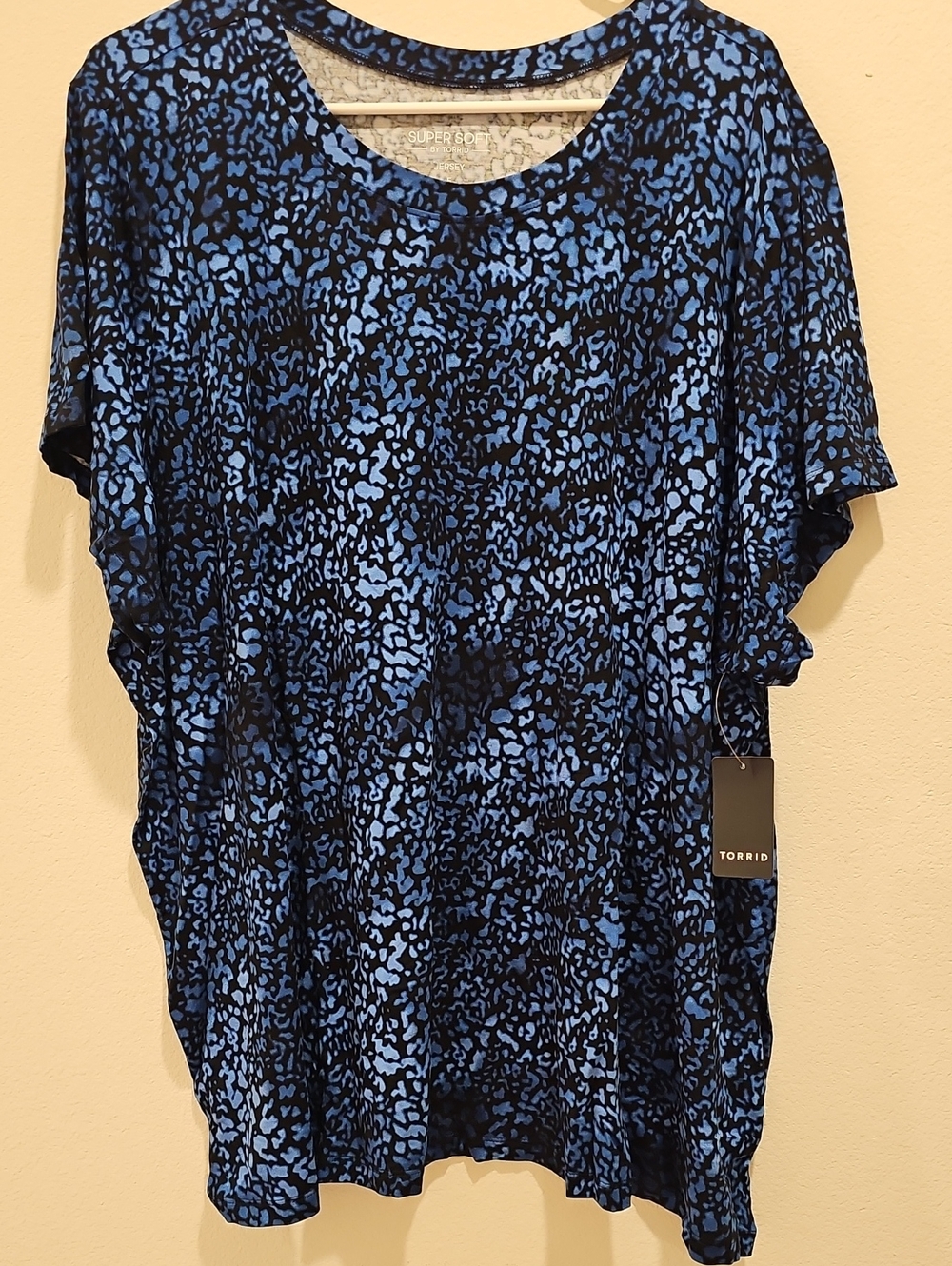 torrid Blue and Black Abstract Animal Print Short Sleeve Top